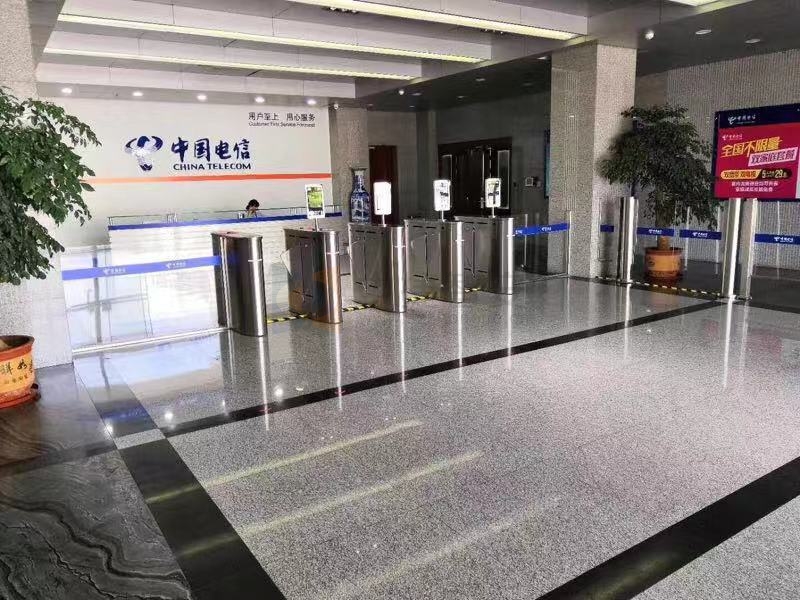 中國電信青島分公司大樓翼閘擺閘人臉門禁系統